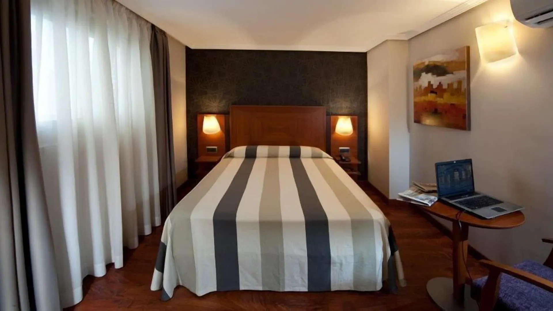 Hotel Nuevo Torreluz à Almería