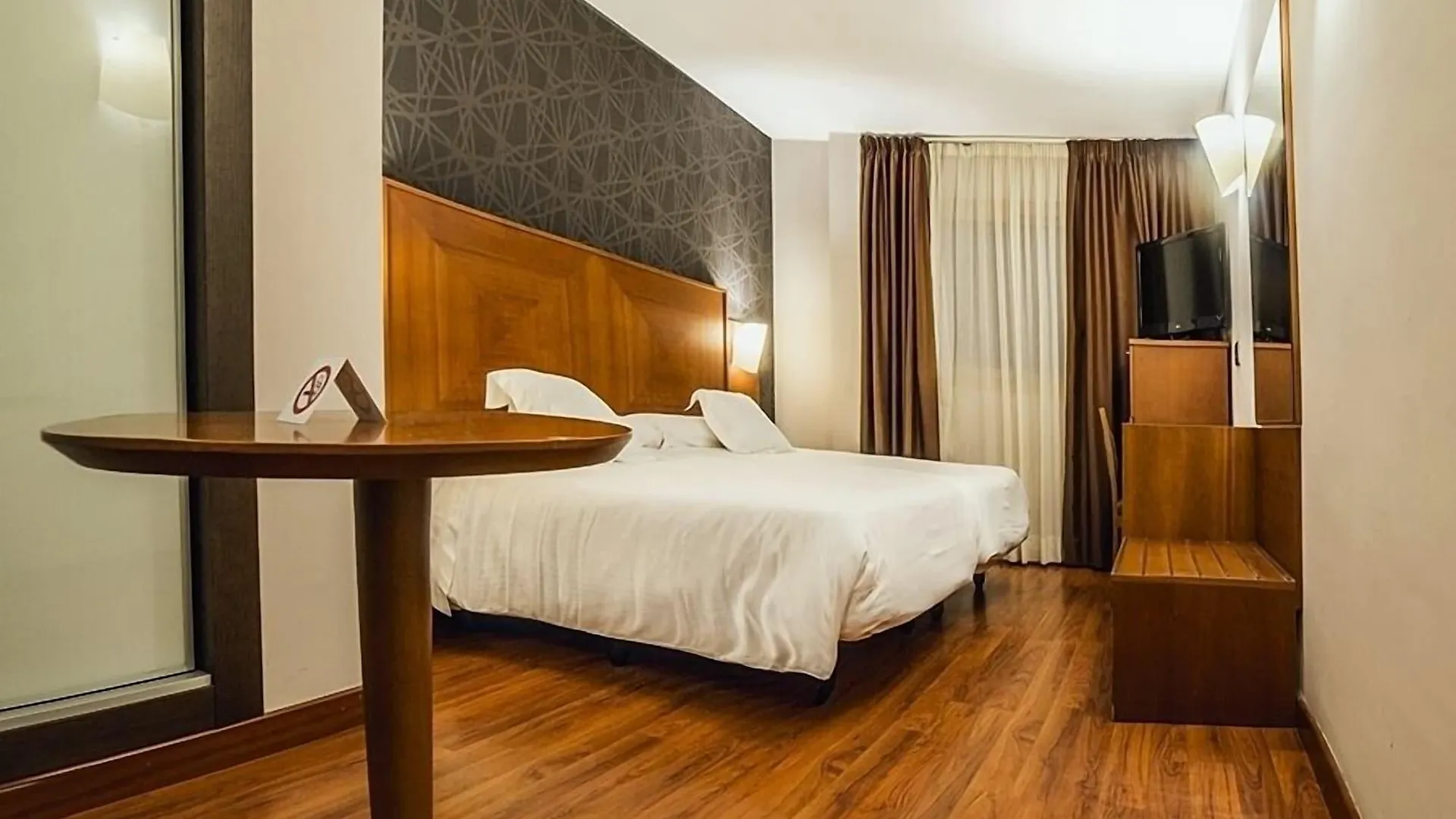 Hotel Nuevo Torreluz Almería